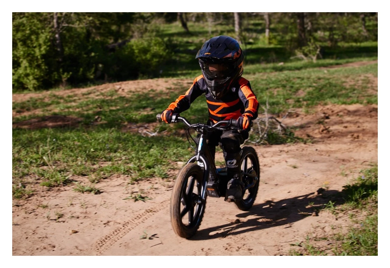 BILT Amped EVO Rapid Youth Gloves 10 BILT Amped EVO Rapid Youth Gloves - Image 10