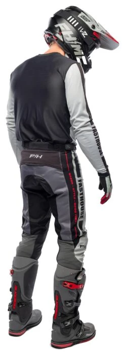 Fasthouse Elrod Storm Gloves 11 Fasthouse Elrod Storm Gloves -RevZilla Shop fasthouse elrod storm gloves 1